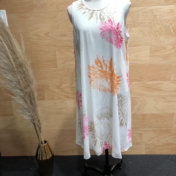 Printed Sleeveless Swing Dress - Picture 7 of 8